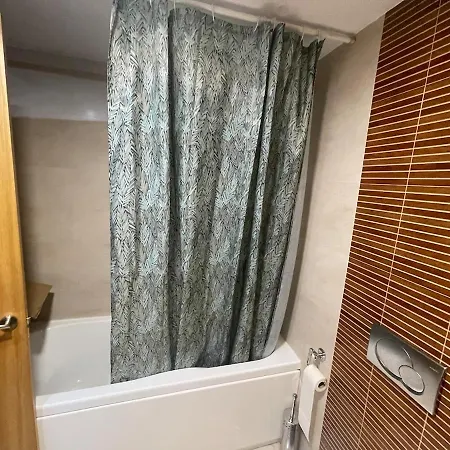 Precioso Piso Con 2 Apartment Naron (A Coruna)